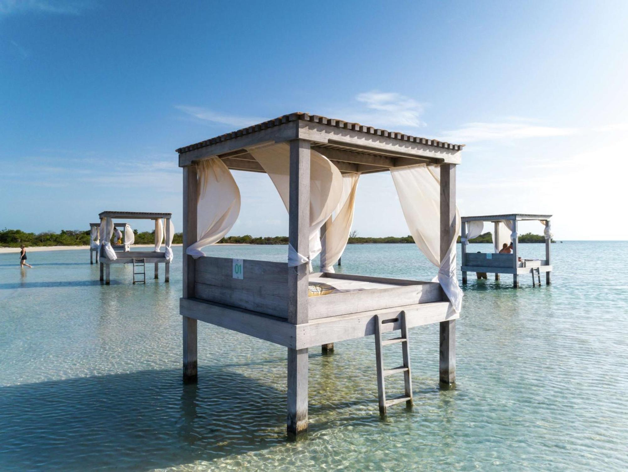 Mahogany Bay Resort And Beach Club, Curio Collection San Pedro  Exterior foto