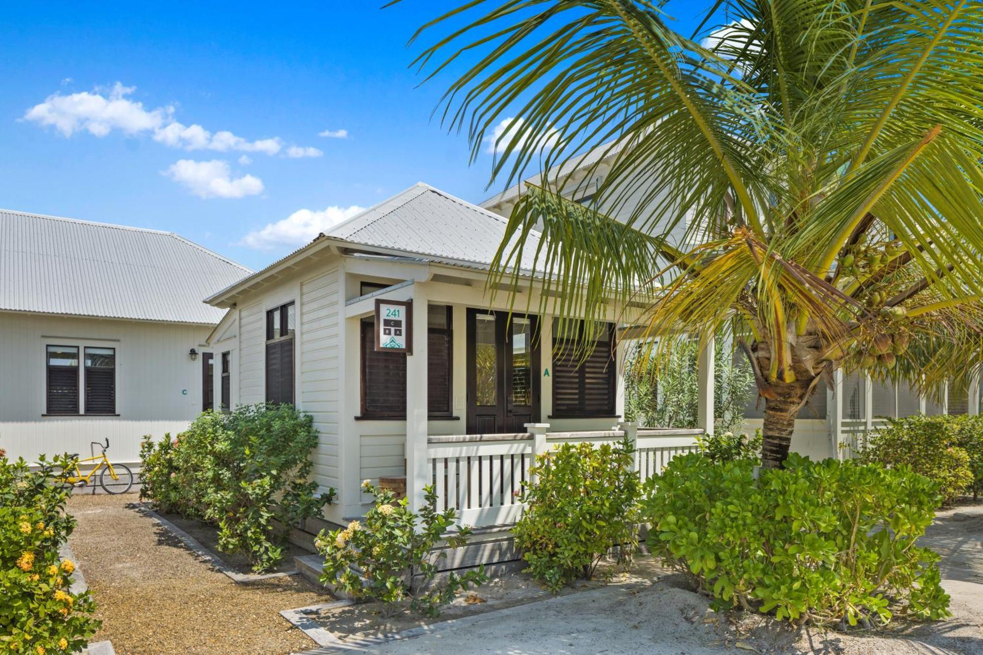 Mahogany Bay Resort And Beach Club, Curio Collection San Pedro  Exterior foto